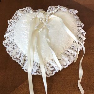 Vintage wedding ring holder